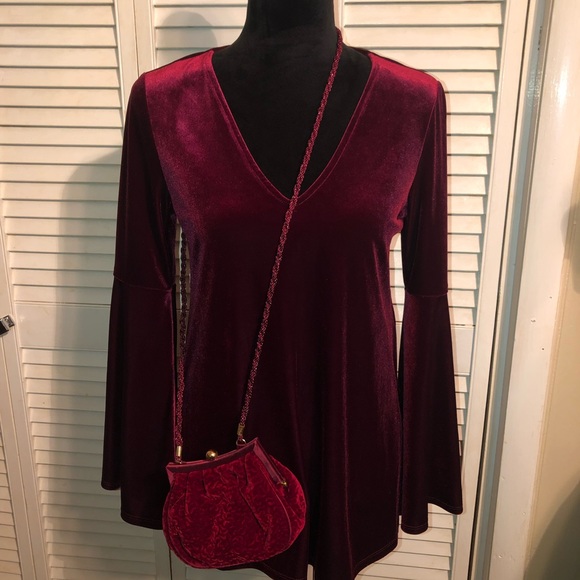 Karen Kane velvet top - Picture 2 of 5